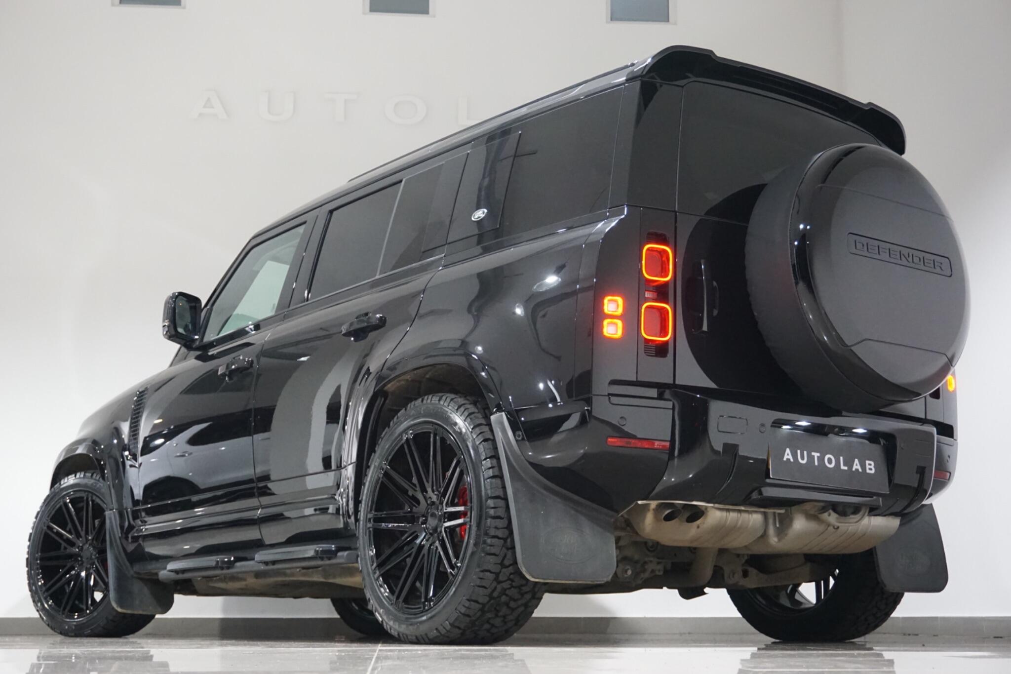 Land Rover Defender 110 3.0 D250 MHEV XS Edition SUV 5dr Diesel Auto 4WD Euro 6 (s/s) (250 ps)